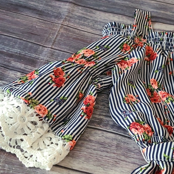 Floral Short set, size M - Picture 3 of 4